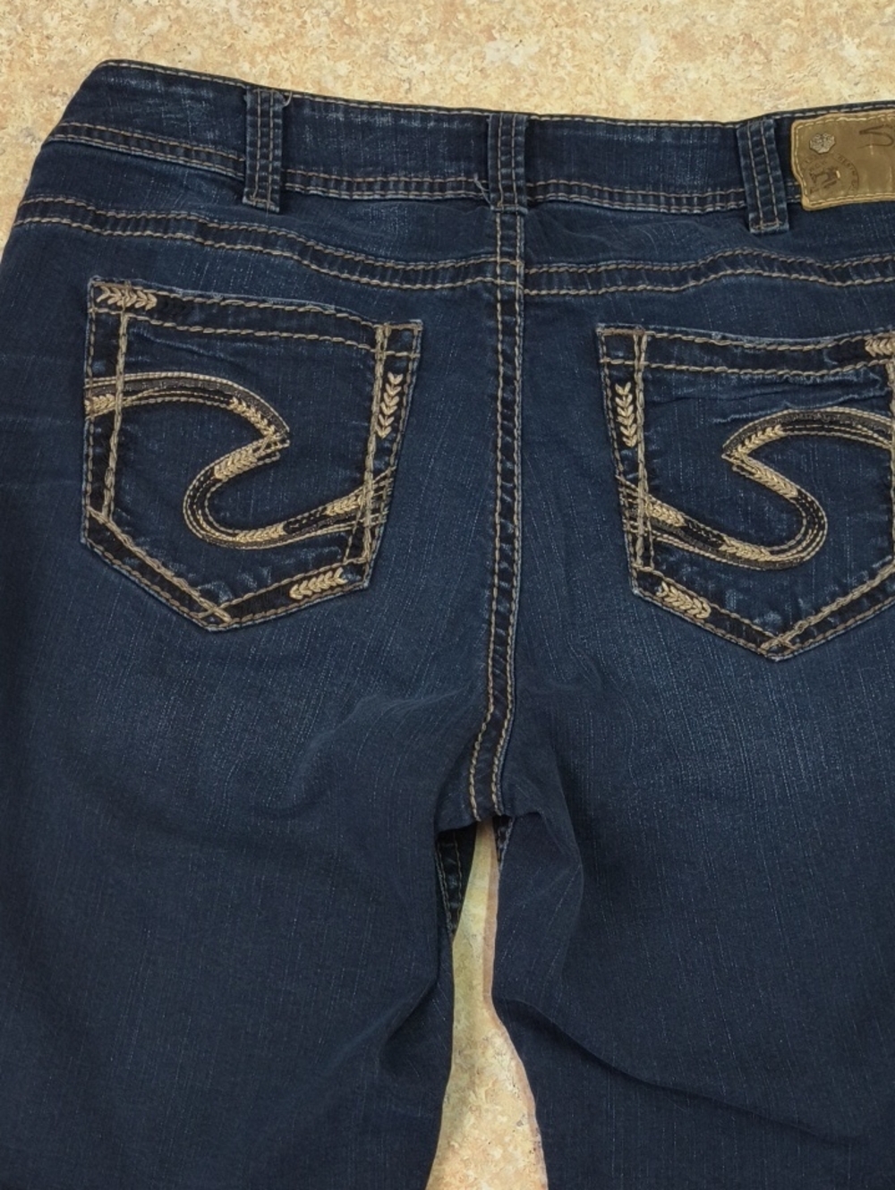 Silver Suki Bermuda Shorts Sz 14/L9 GUC.